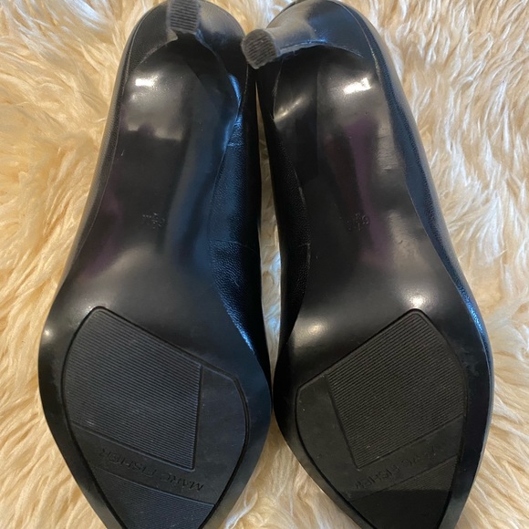 Marc Fisher Pointed Toe Pump - Picture 6 of 7